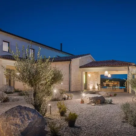Apartament Luxury Cypress Hill - Happy